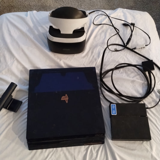 (USED) Playstation 4 Pro Limited Edition with PSVR